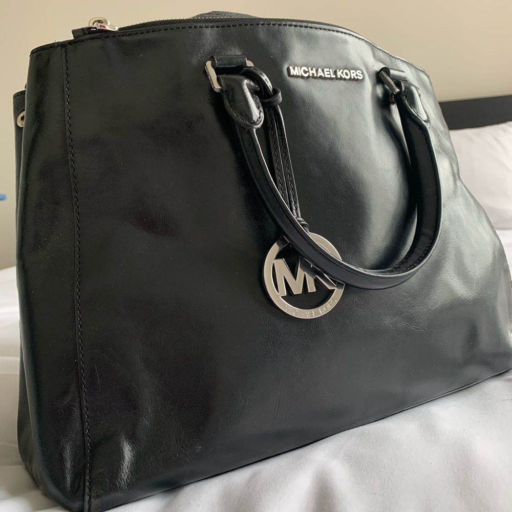 Bedford Tote 👜 by Michael Kors - Picture 2 of 8